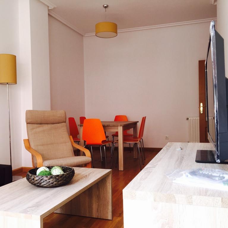 Apartamentos El Caxigu Arenas De Cabrales Room photo