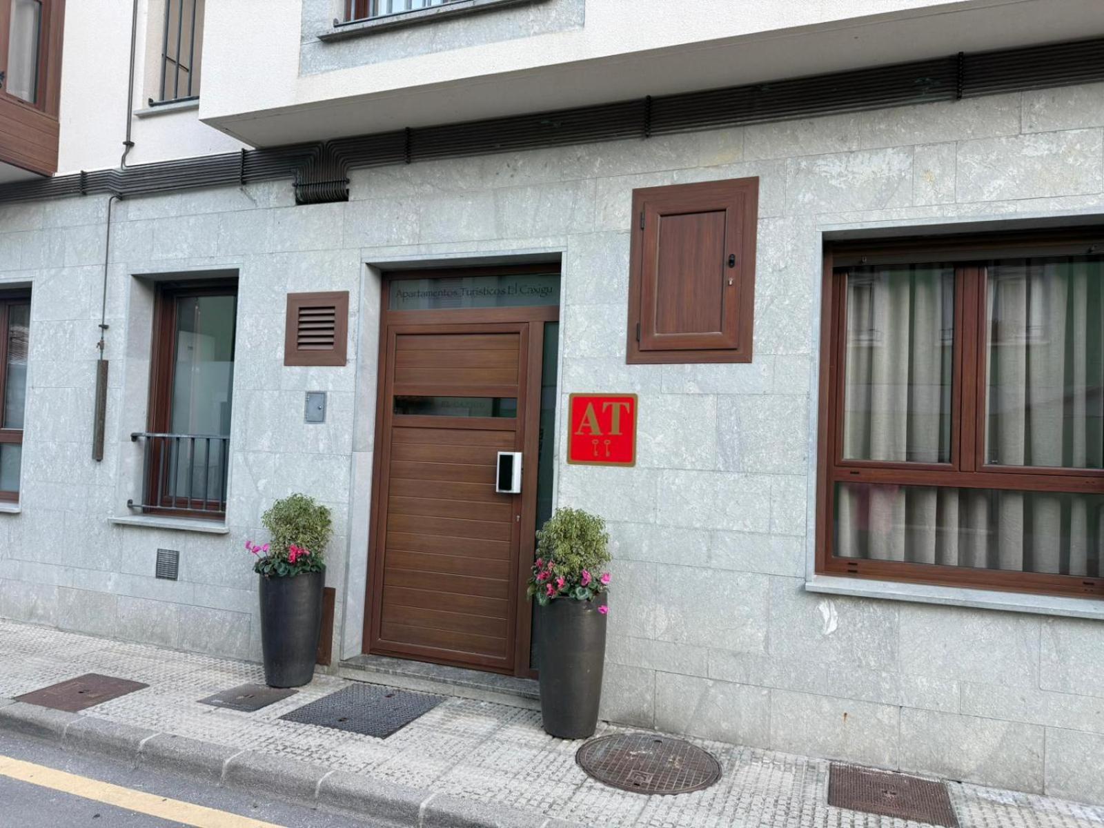 Apartamentos El Caxigu Arenas De Cabrales Exterior photo